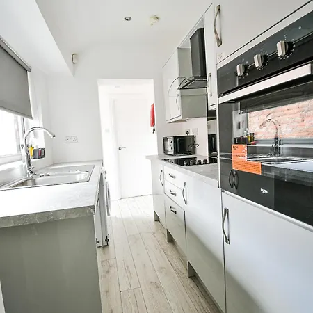 Konukevi Falmouth Workstays Uk